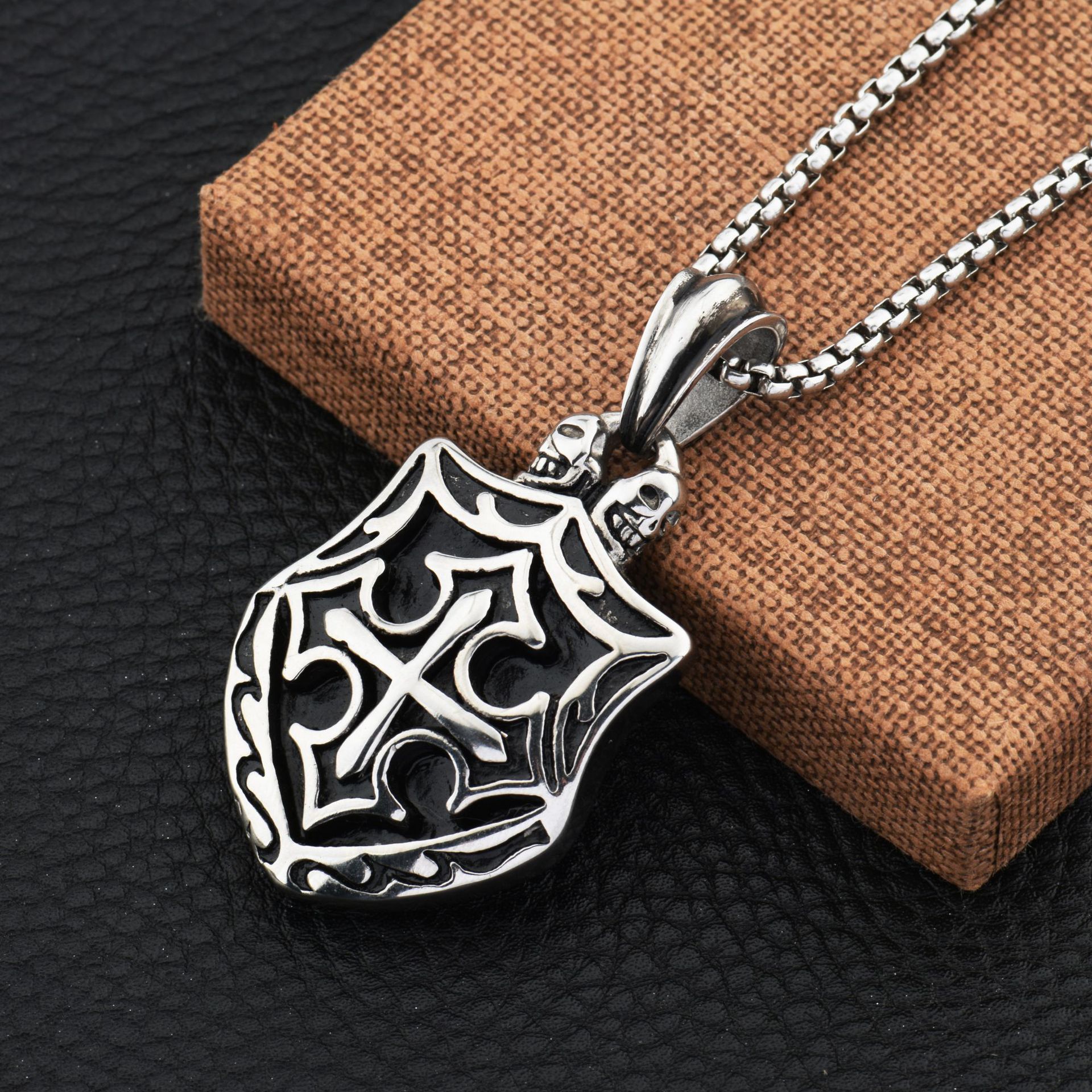 925 Silver Celtic Knights Templar Iron Cross Pendant Necklace - Everest  Crystal Art